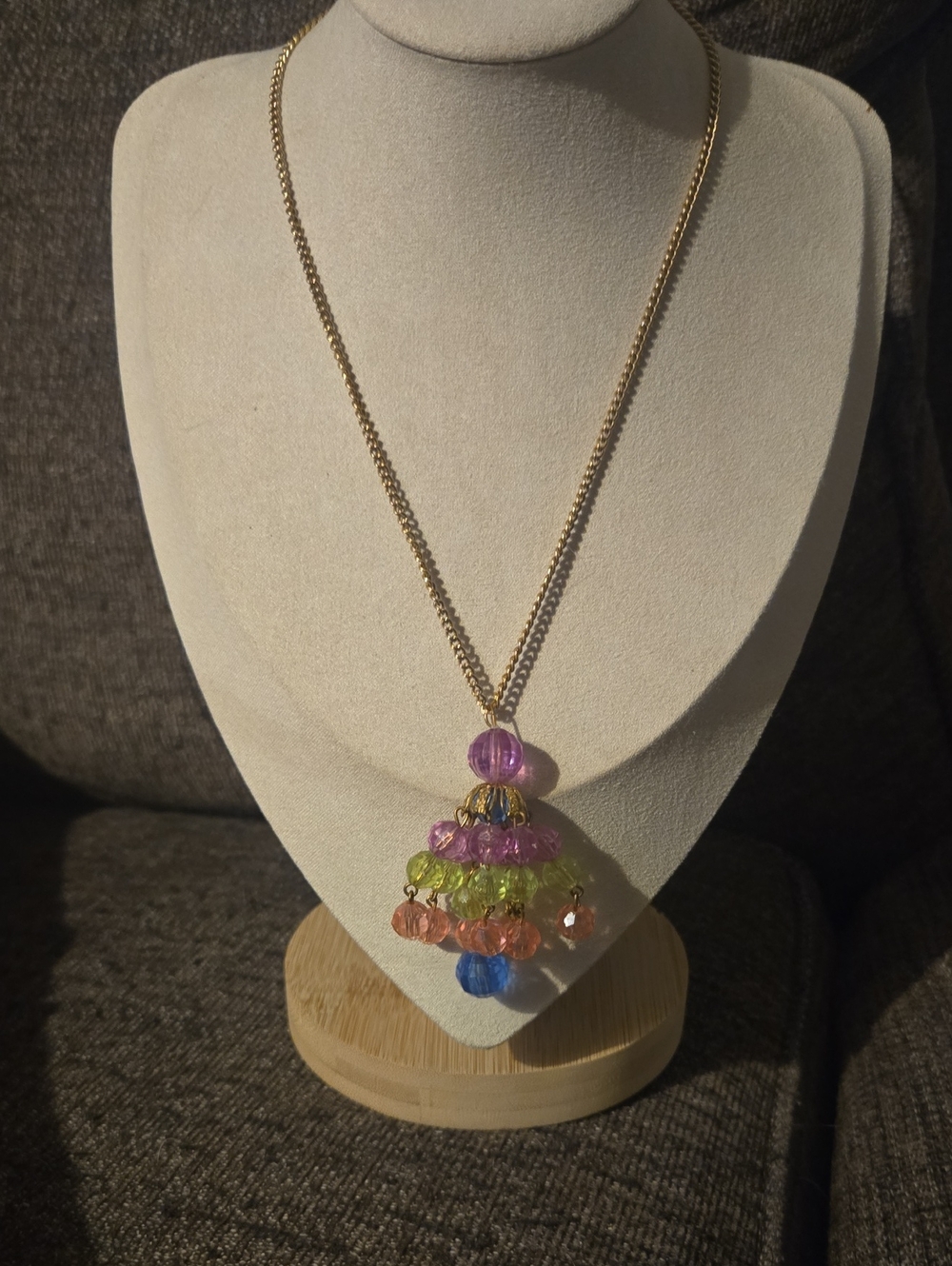 Vintage Confetti Rainbow Gold-Tone Multi-Color Beaded Pendant Necklace 90s